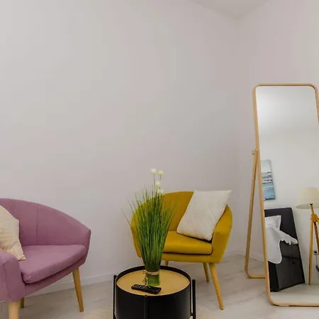 Spacious With Jacuzzi * Kaštela