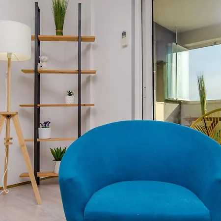 Spacious With Jacuzzi Kaštela