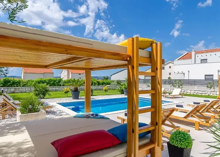 Apartment Spacious With Jacuzzi *